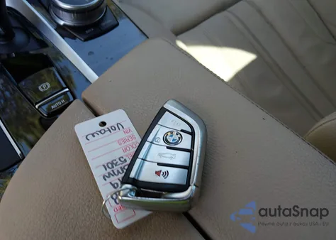 2019 BMW 530I z USA, uszkodzony, nr VIN WBAJA5C52KWW38608